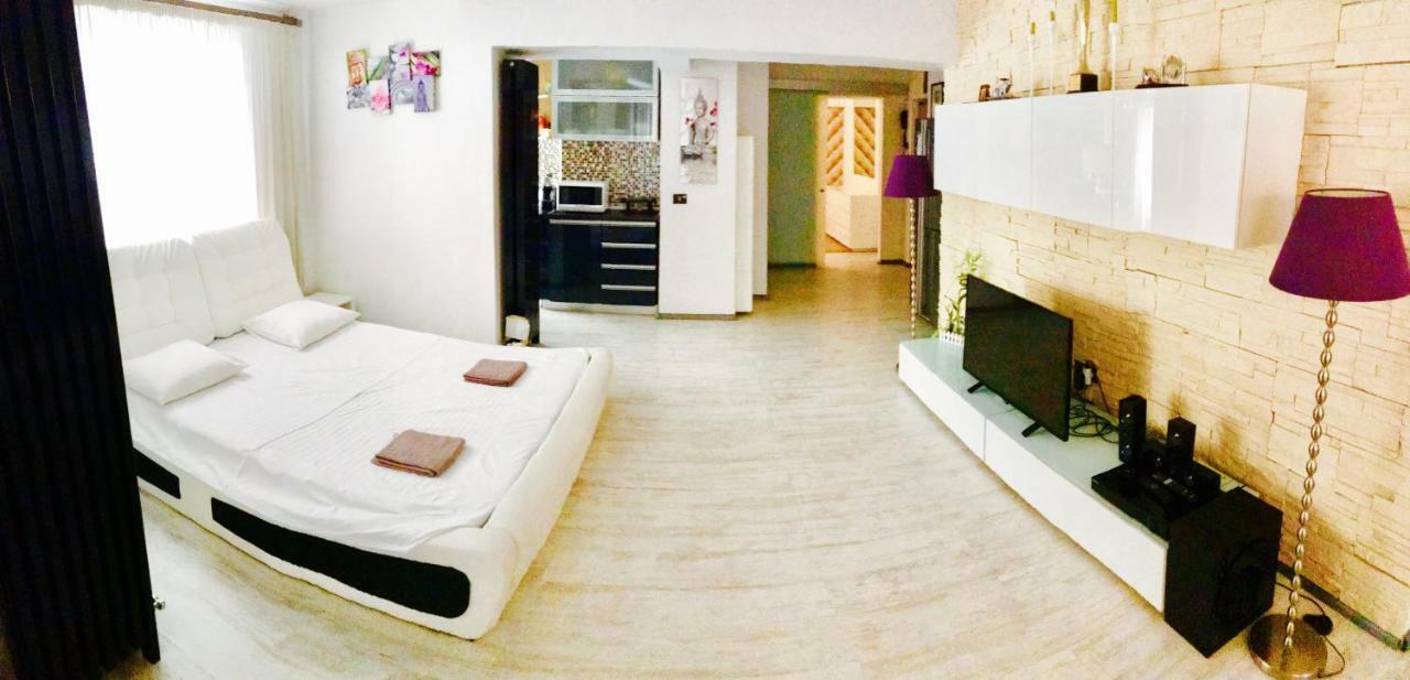 Eric Apartment 100 Bukares Bagian luar foto