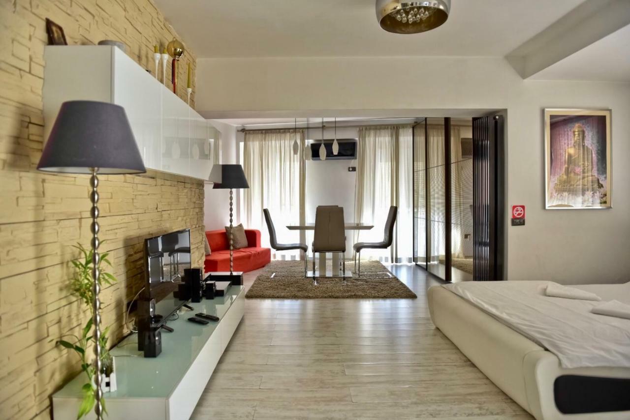Eric Apartment 100 Bukares Bagian luar foto
